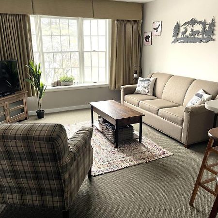 Deluxe Ski On Off 1Br Suite Sleeps 4 On Jiminy Mtn Hancock Εξωτερικό φωτογραφία