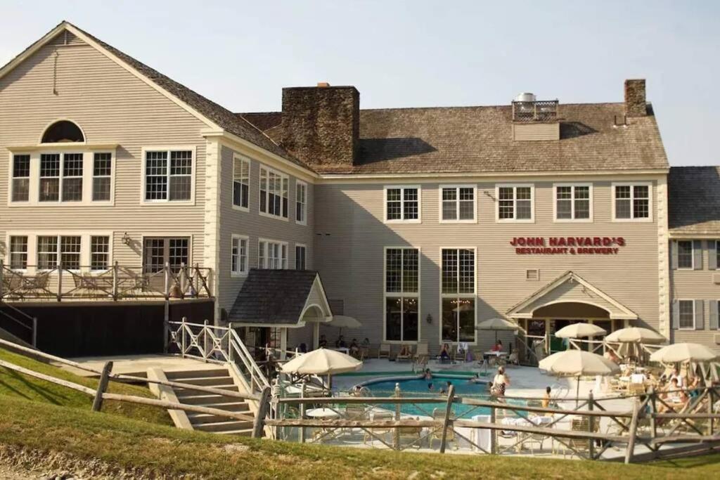 Deluxe Ski On Off 1Br Suite Sleeps 4 On Jiminy Mtn Hancock Εξωτερικό φωτογραφία