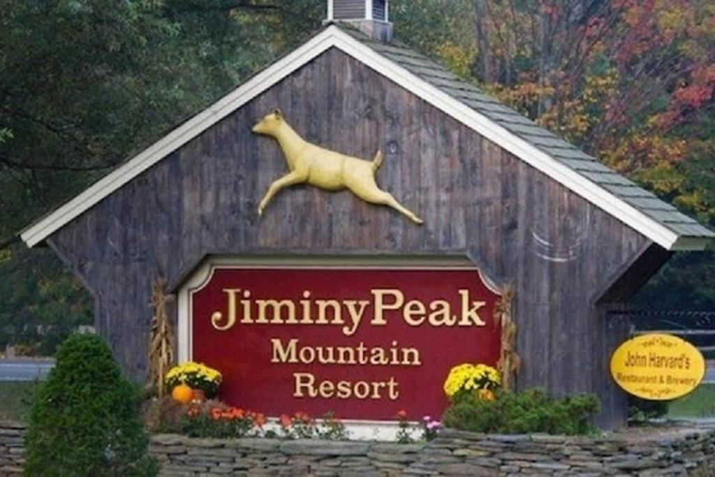 Deluxe Ski On Off 1Br Suite Sleeps 4 On Jiminy Mtn Hancock Εξωτερικό φωτογραφία