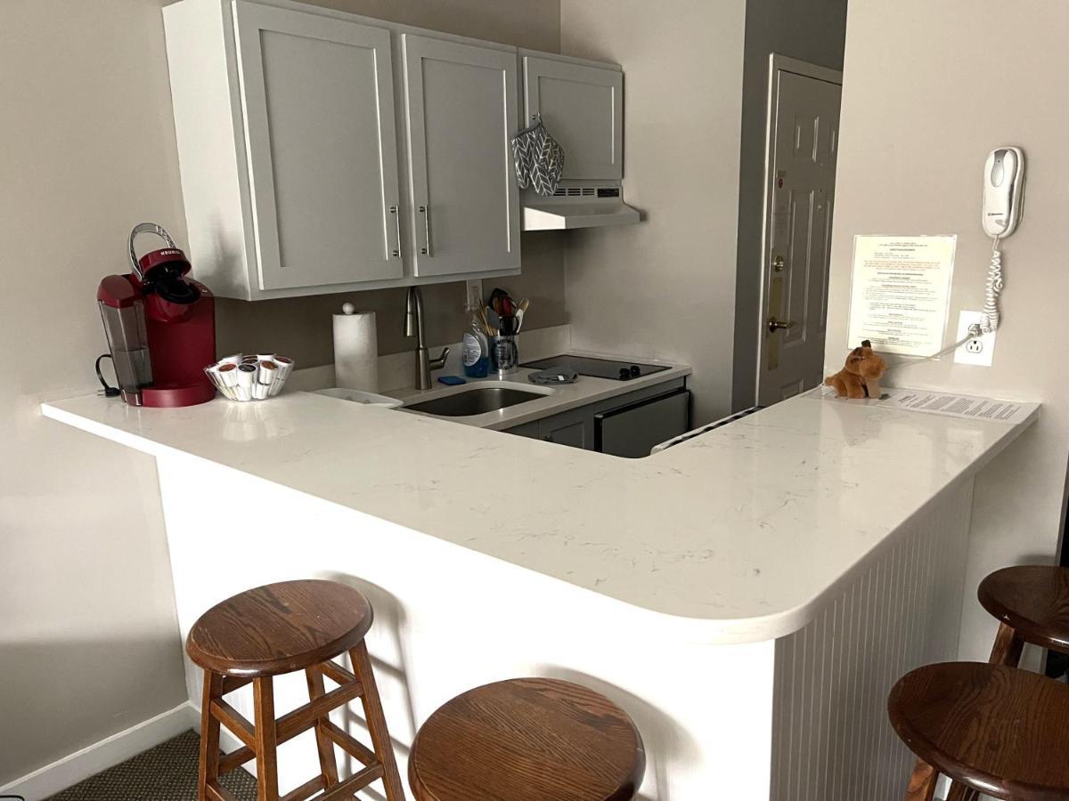 Deluxe Ski On Off 1Br Suite Sleeps 4 On Jiminy Mtn Hancock Εξωτερικό φωτογραφία